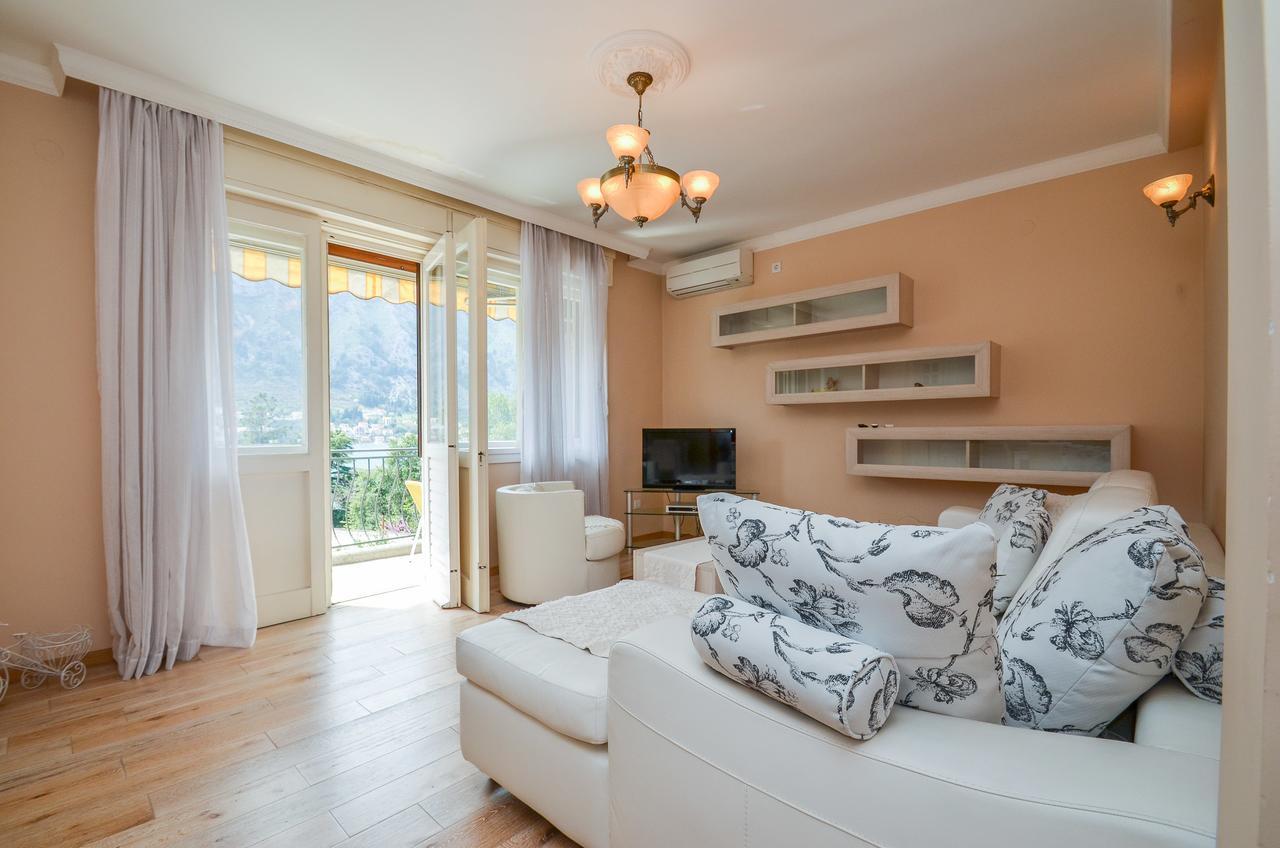 Central Apartment 科托尔 外观 照片